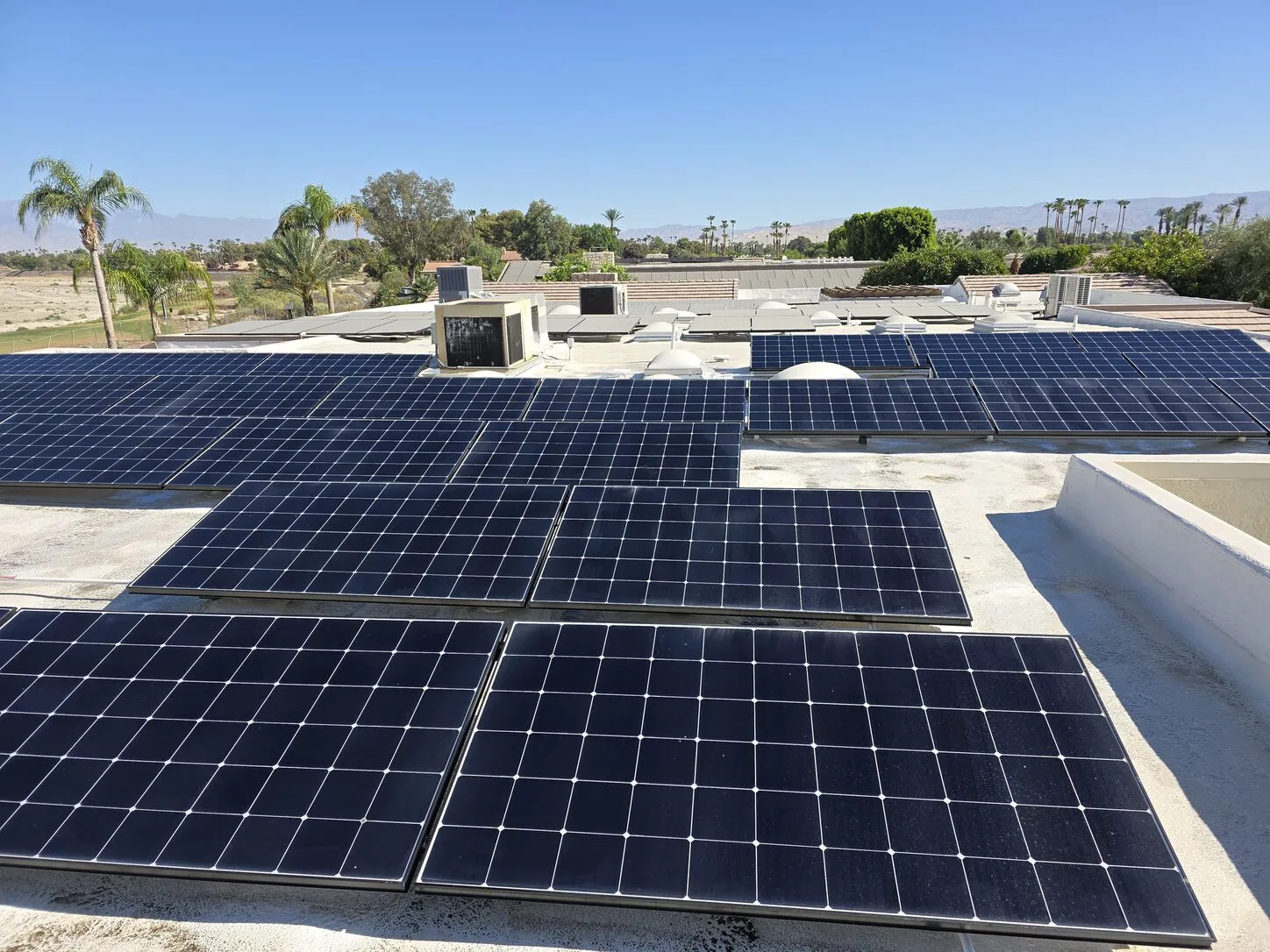 Job photo: the same Rancho Mirage array after cleaning